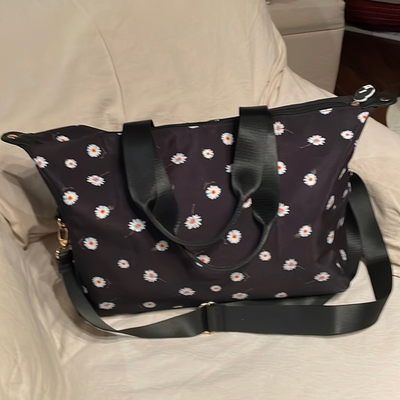 Alice + Olivia Bags 2 Alice And Olivia Duffle Bag Set Daisy Design